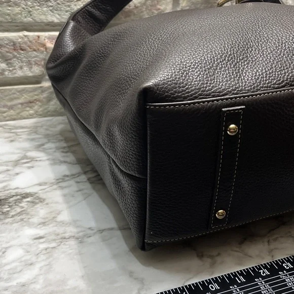 Dooney & Bourke Belvedere Logo Lock shoulder bag in black pebbled leather. W/COA - Picture 11 of 14